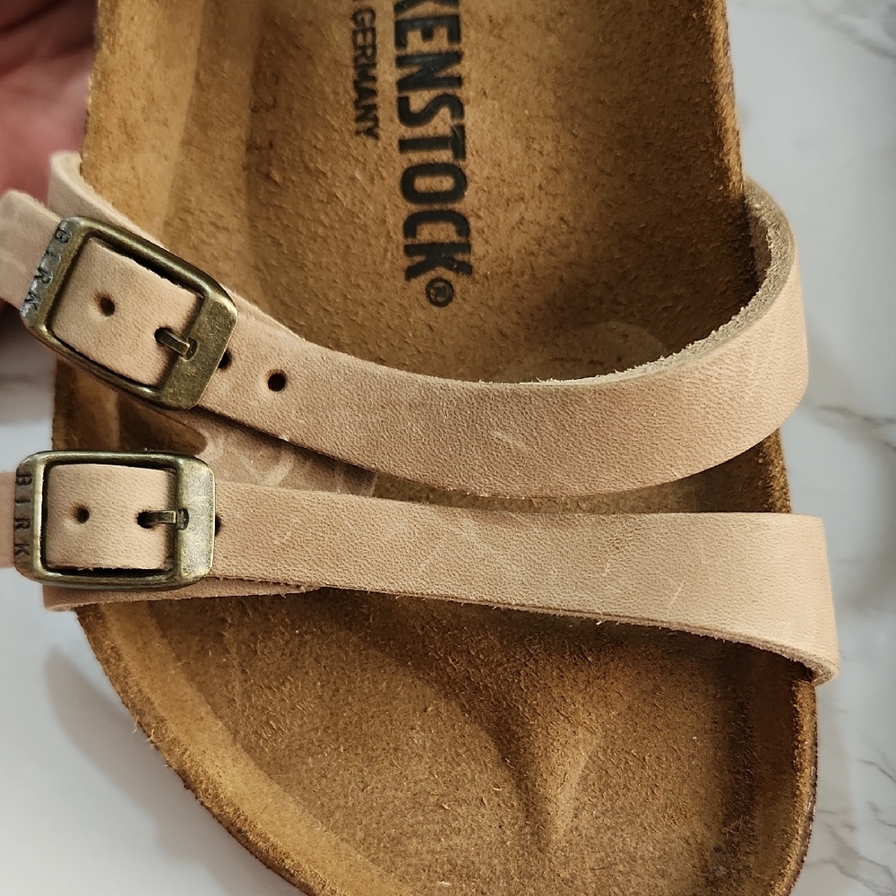 Birkenstock Tan Sandals with Adjustable Straps Like New - Picture 4 of 12
